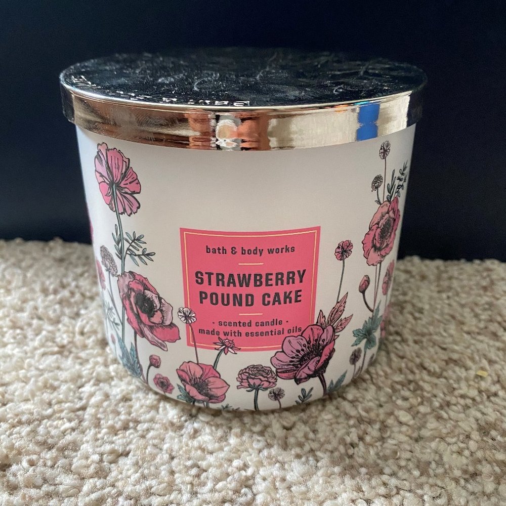 Strawberry Pound Cake Bath & Body Works Candle